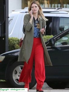 Mischa Barton in the Rosa Clará Parade