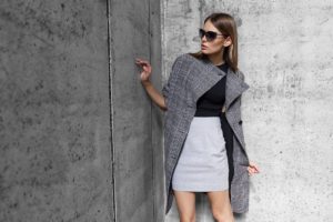 How To Hide Broad Shoulders With Clothes